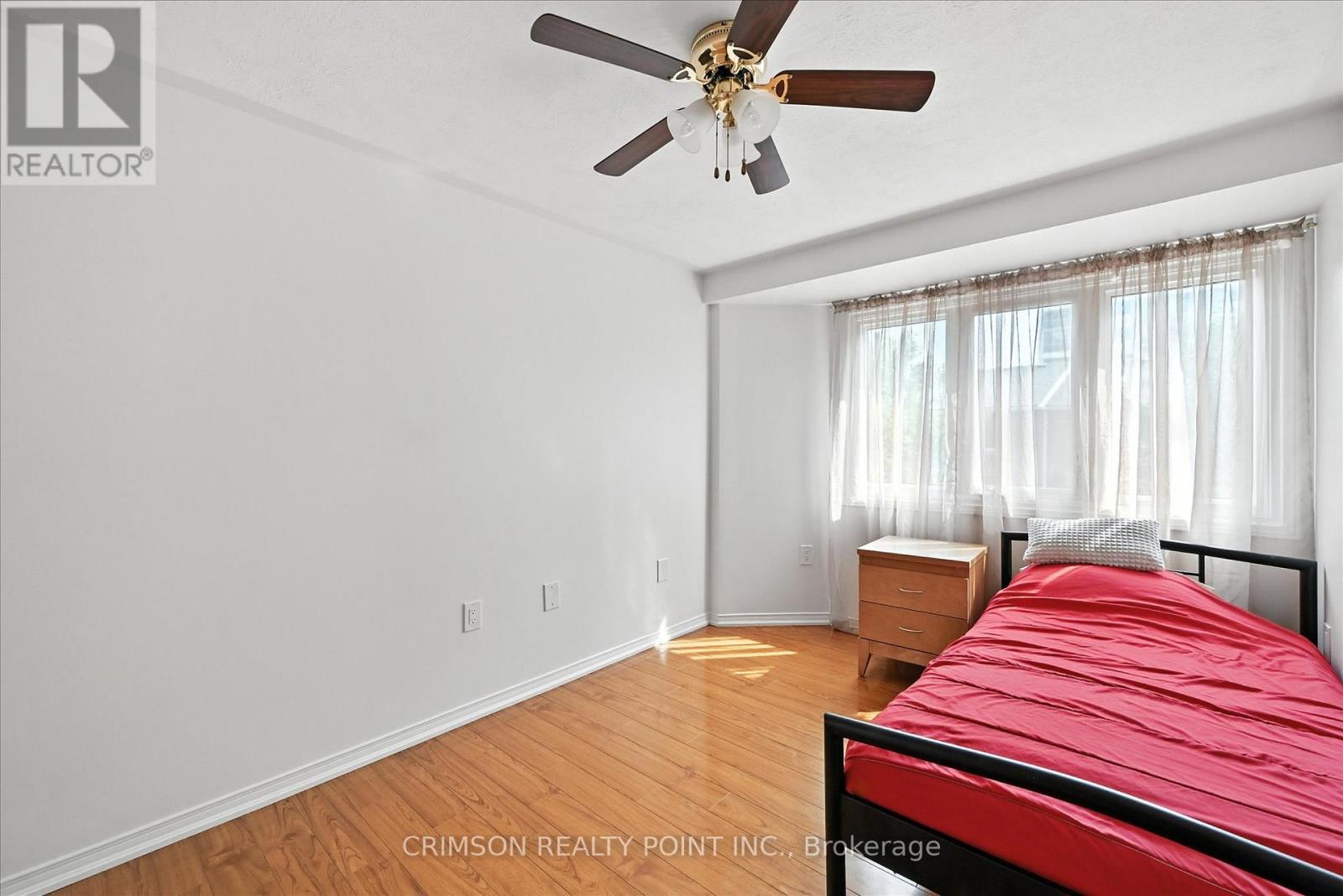 Photo 20 of 47 72 Stone Church Road W, Hamilton ON
