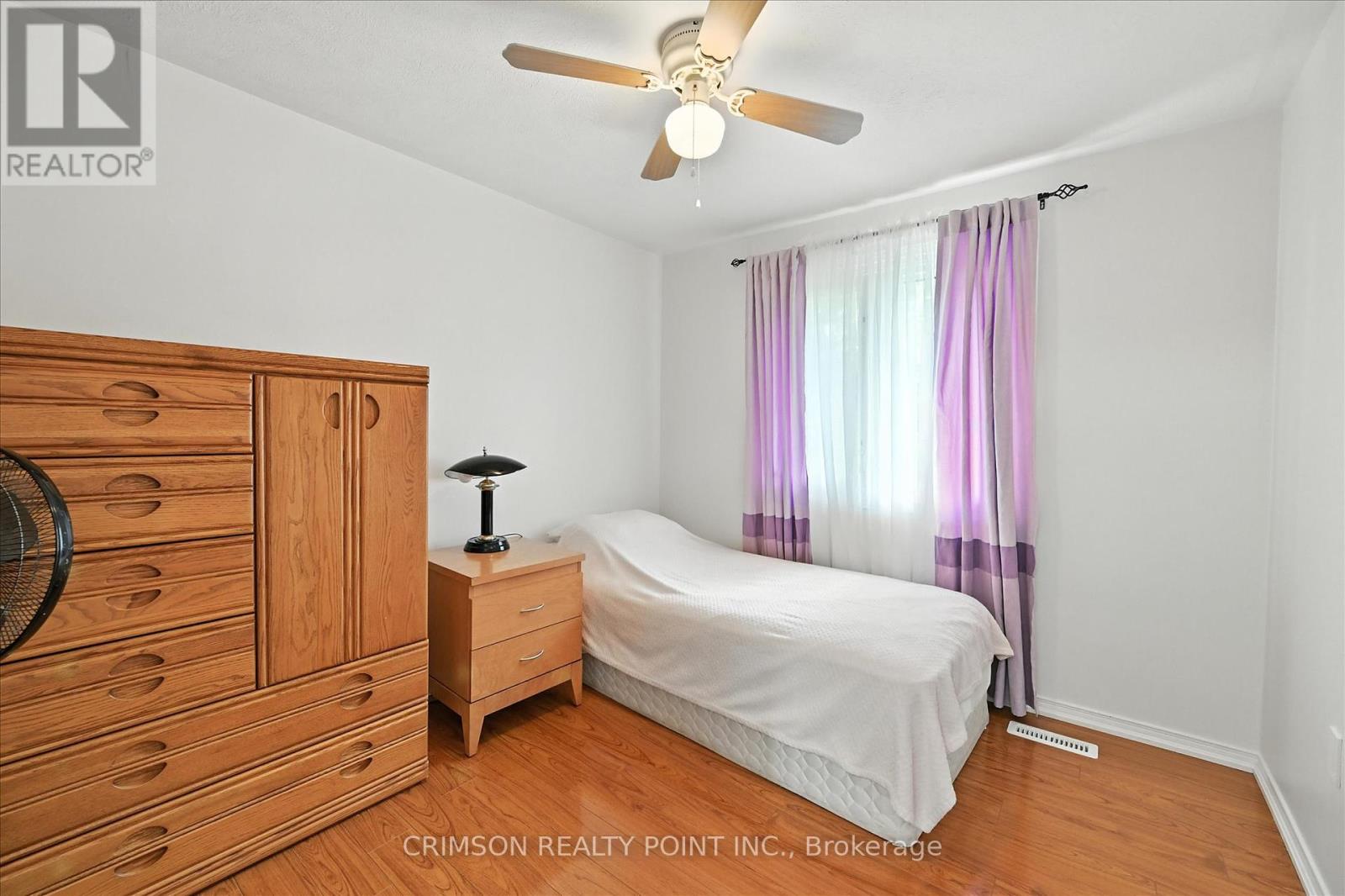 Photo 23 of 47 72 Stone Church Road W, Hamilton ON