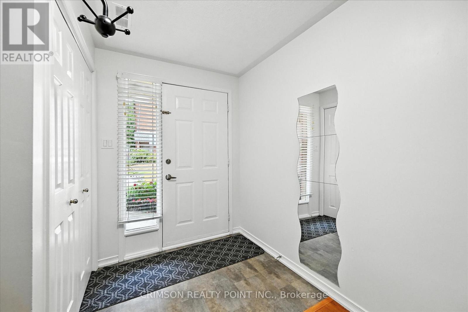 Photo 8 of 47 72 Stone Church Road W, Hamilton ON