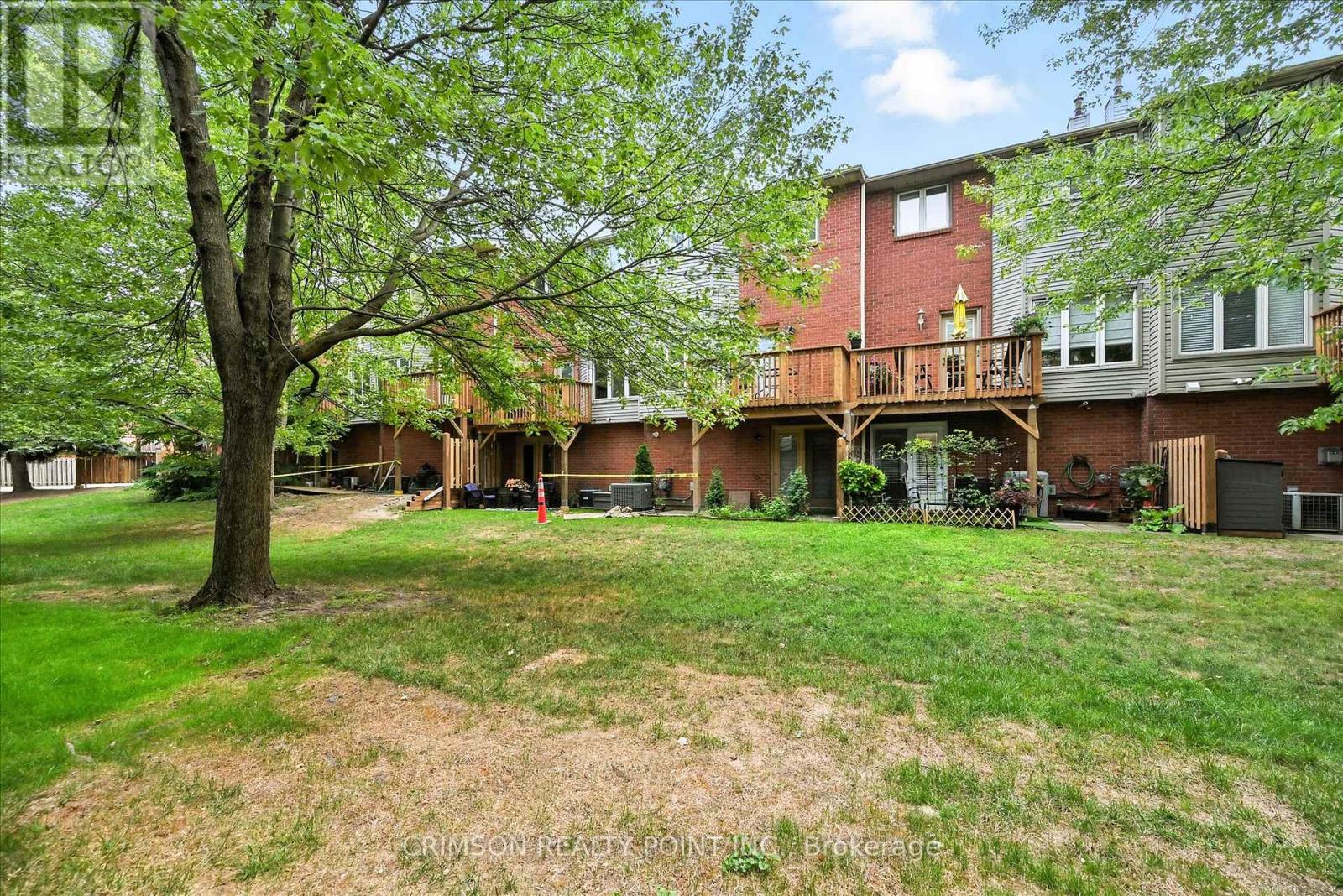Photo 28 of 47 72 Stone Church Road W, Hamilton ON