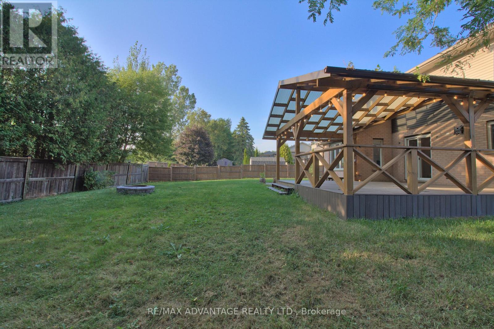 Photo 21 of 21 Village Gate Crescent, Thames Centre ON