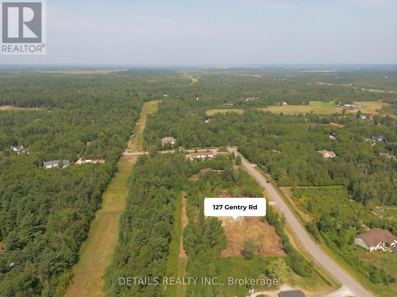 Photo 3 of 127 Gentry Road, Ottawa ON
