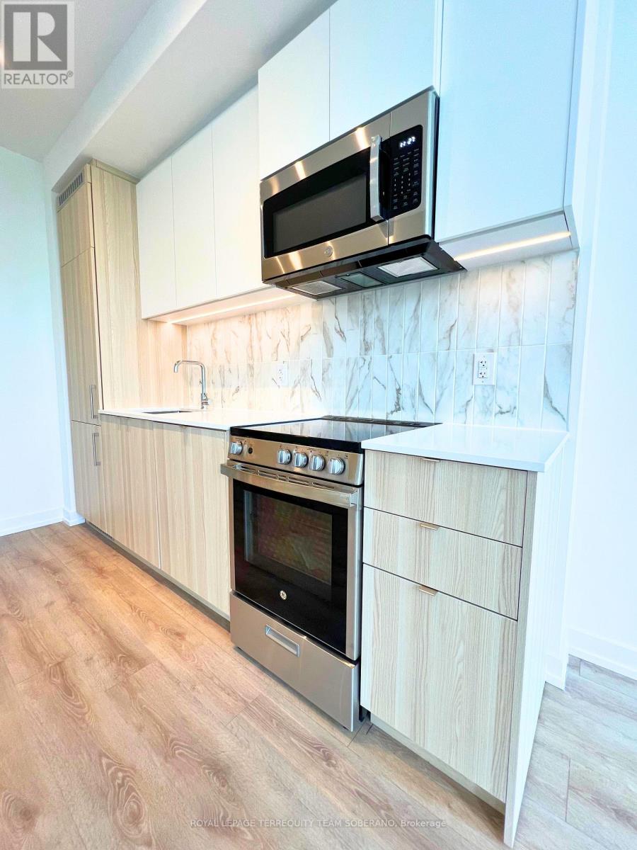Photo 16 of 605 500 Dupont Street, Toronto ON