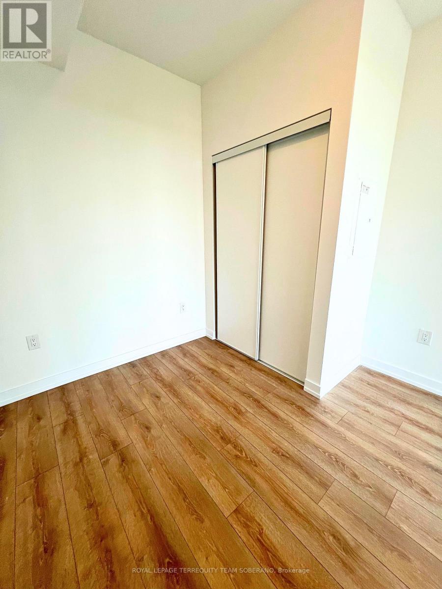 Photo 18 of 605 500 Dupont Street, Toronto ON