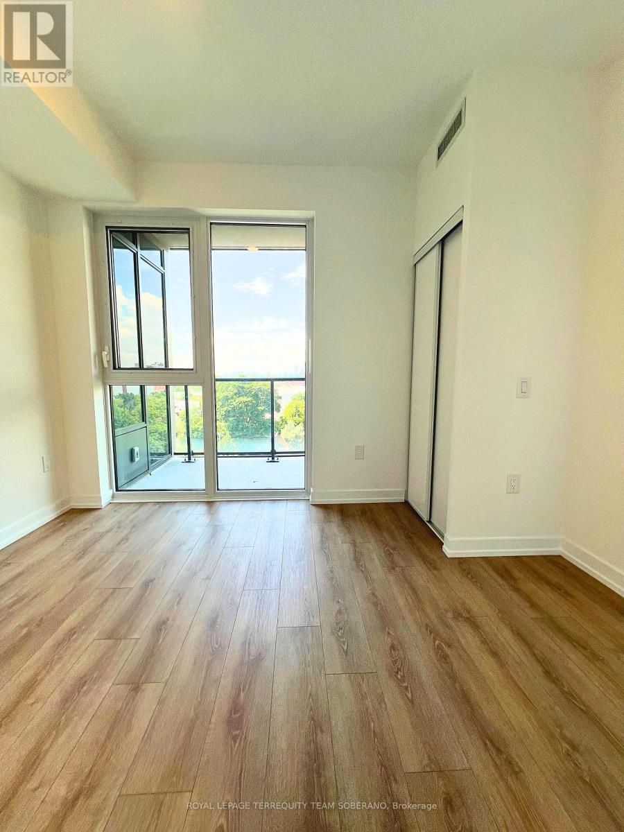 Photo 17 of 605 500 Dupont Street, Toronto ON