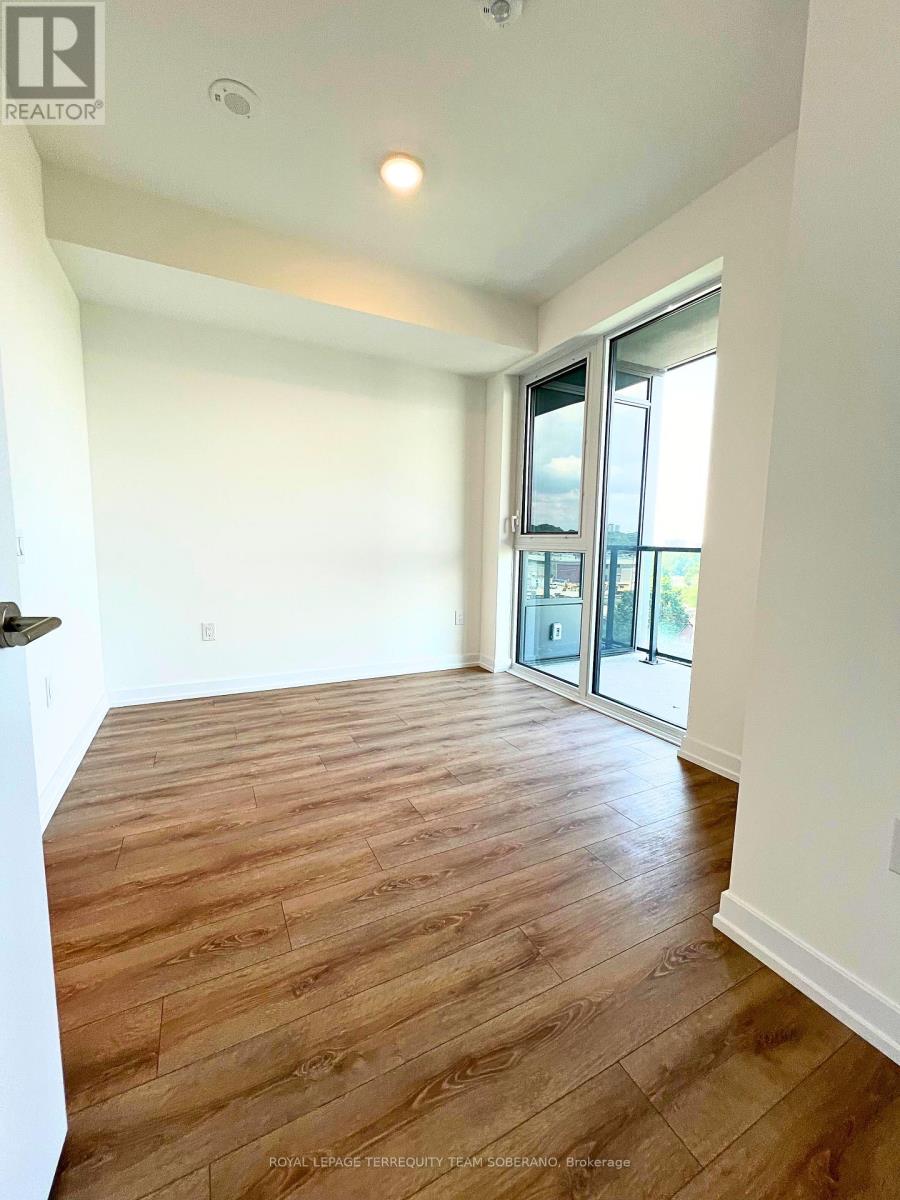 Photo 6 of 605 500 Dupont Street, Toronto ON