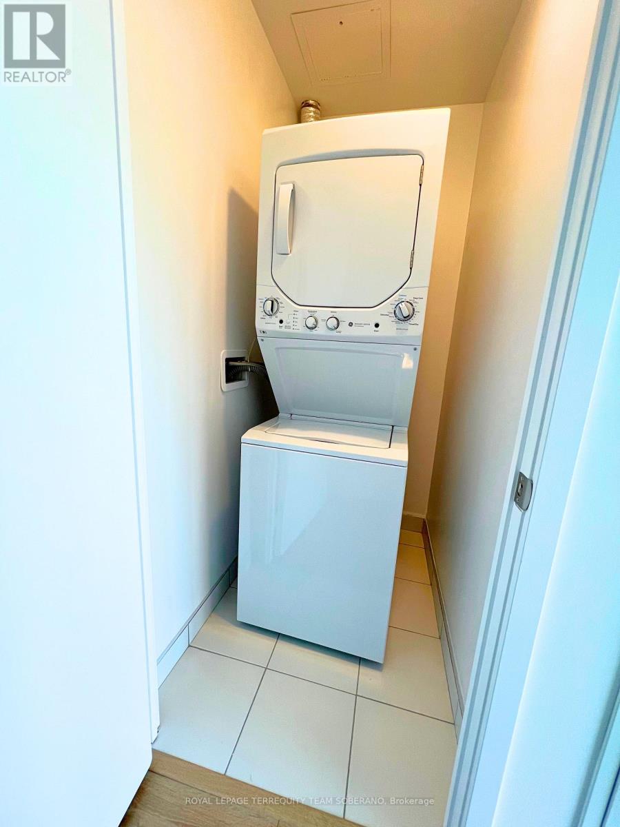 Photo 24 of 605 500 Dupont Street, Toronto ON