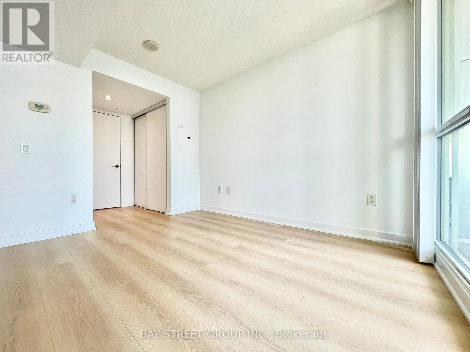 Photo 34 of 2611 75 Queens Wharf Road, Toronto ON