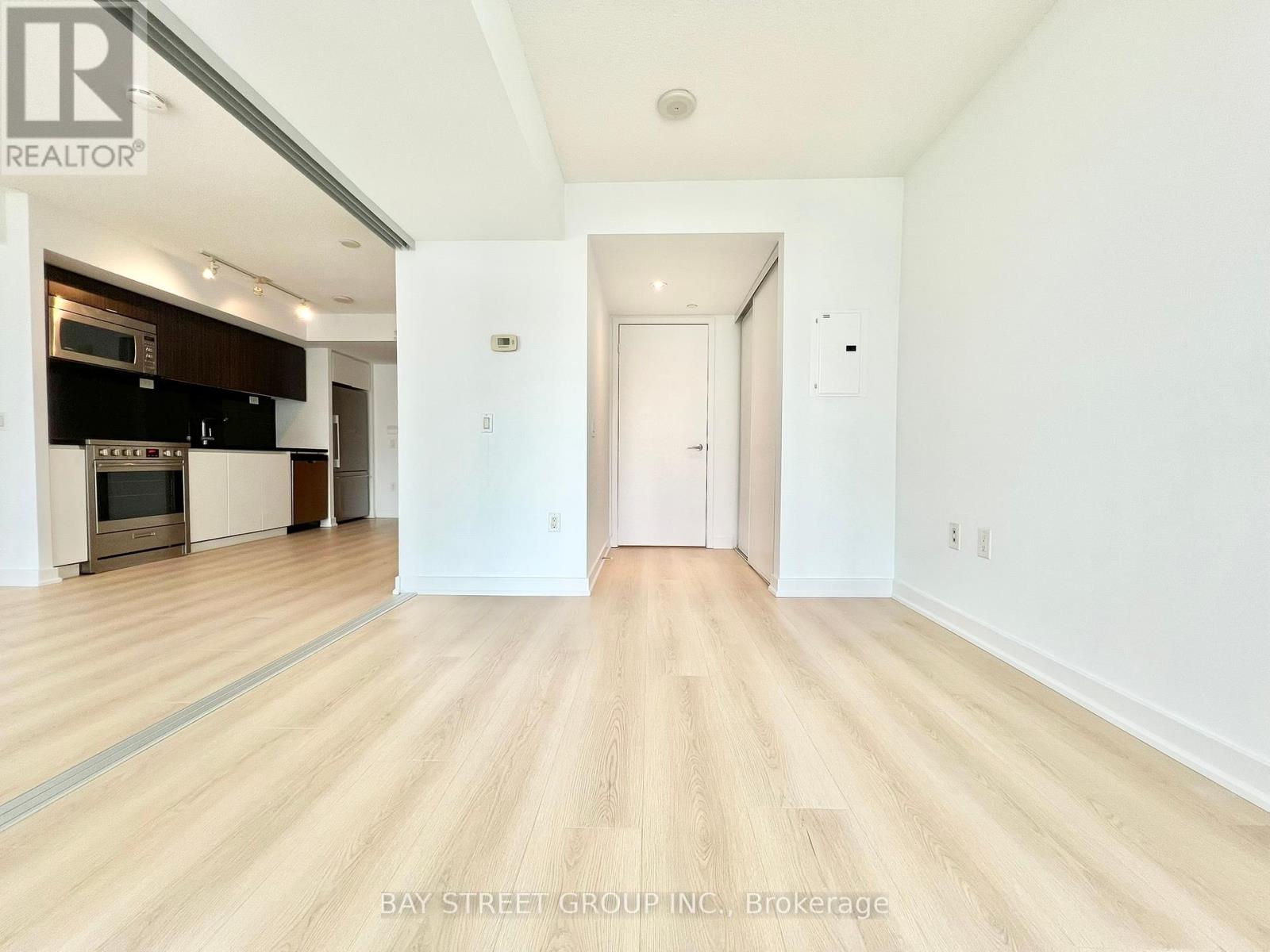 Photo 14 of 2611 75 Queens Wharf Road, Toronto ON