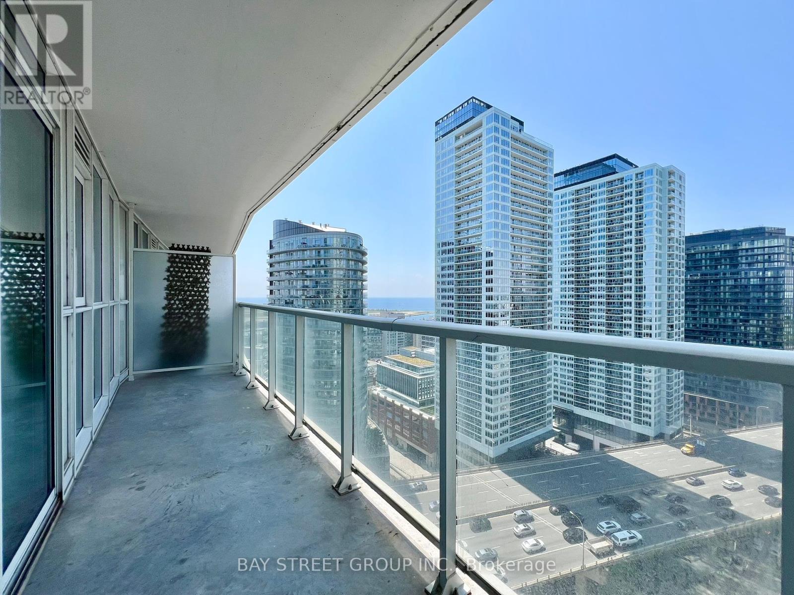 Photo 4 of 2611 75 Queens Wharf Road, Toronto ON