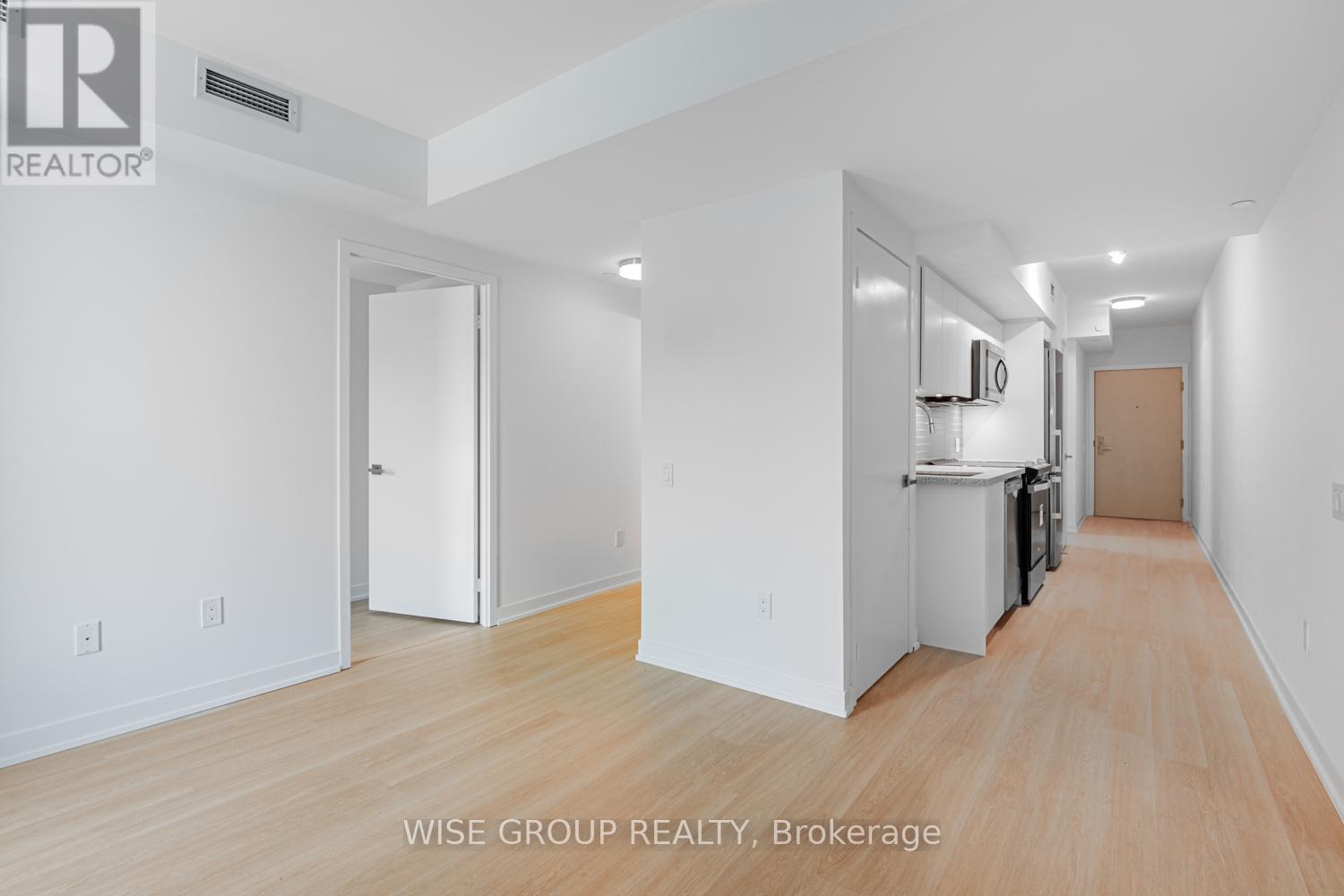 Photo 24 of 303 500 Wilson Avenue, Toronto ON