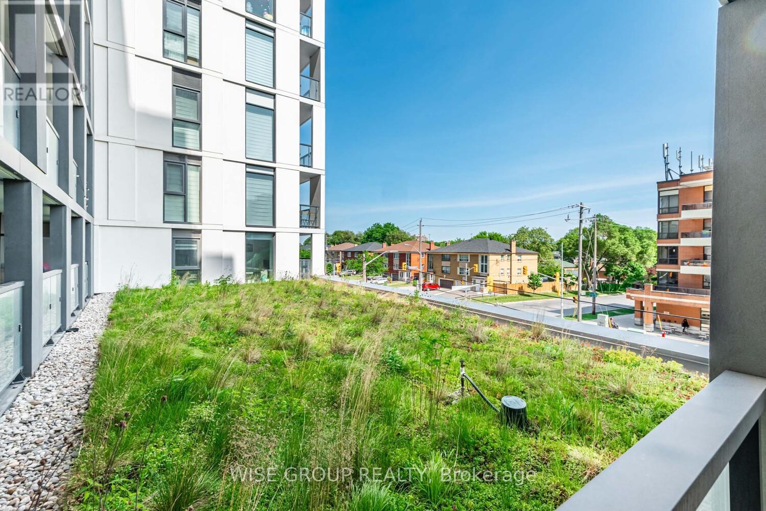 Photo 5 of 303 500 Wilson Avenue, Toronto ON