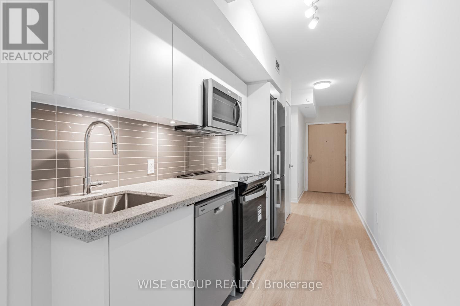 Photo 9 of 303 500 Wilson Avenue, Toronto ON