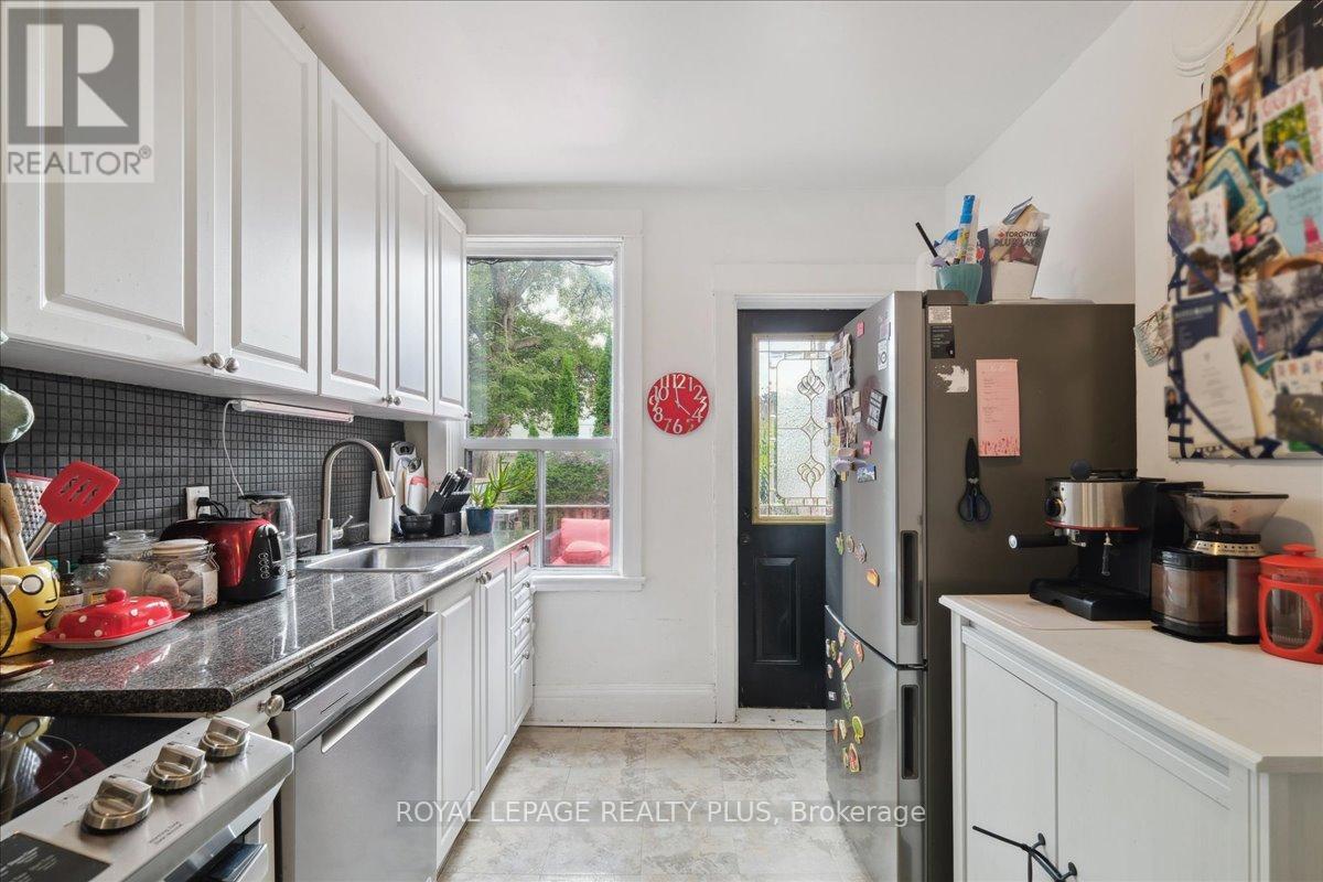 Photo 8 of 350 Albany Avenue, Toronto ON