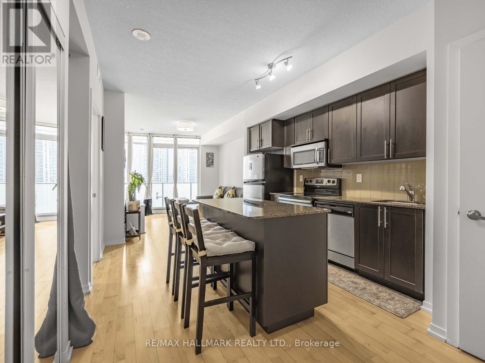 Photo 15 of 2109 65 Bremner Boulevard, Toronto ON