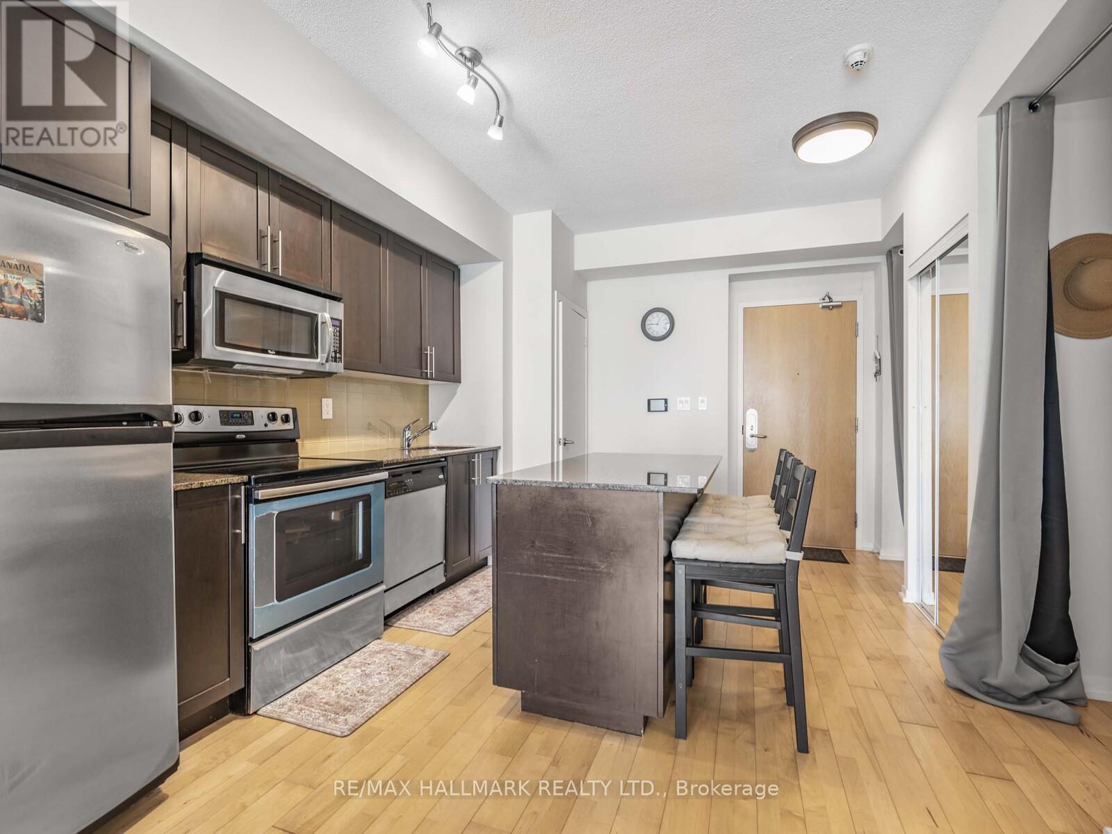 Photo 16 of 2109 65 Bremner Boulevard, Toronto ON