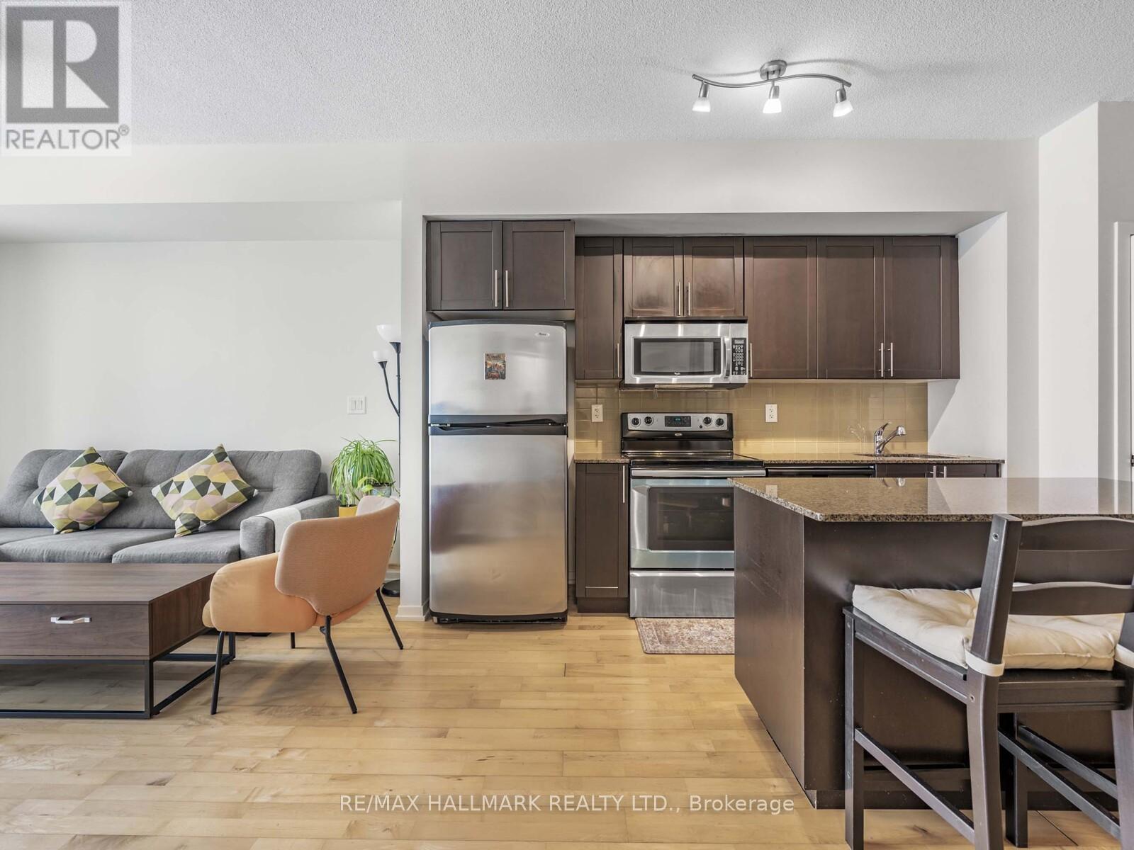 Photo 6 of 2109 65 Bremner Boulevard, Toronto ON