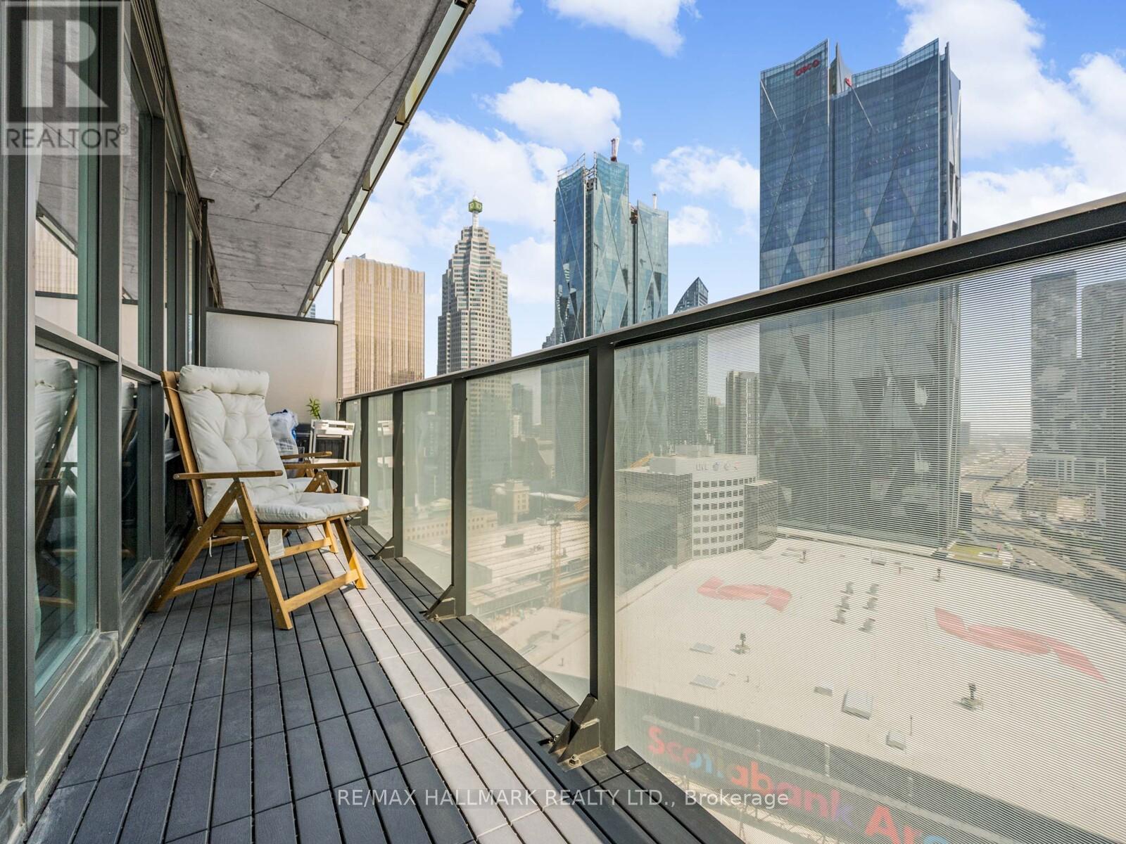 Photo 17 of 2109 65 Bremner Boulevard, Toronto ON