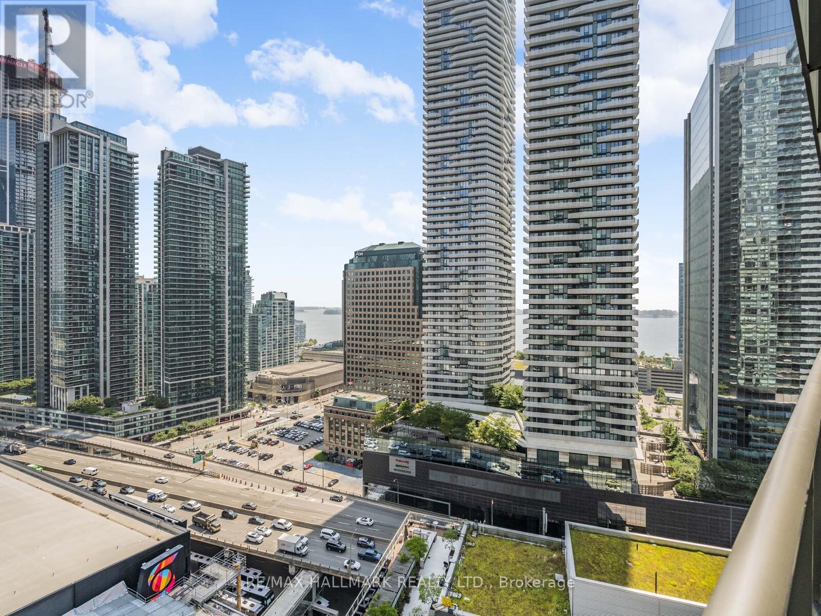 Photo 2 of 2109 65 Bremner Boulevard, Toronto ON