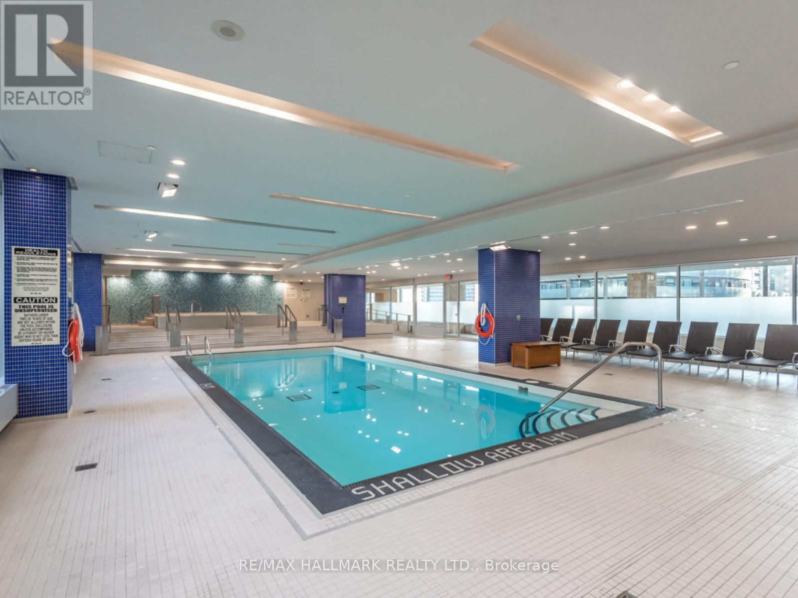 Photo 12 of 2109 65 Bremner Boulevard, Toronto ON