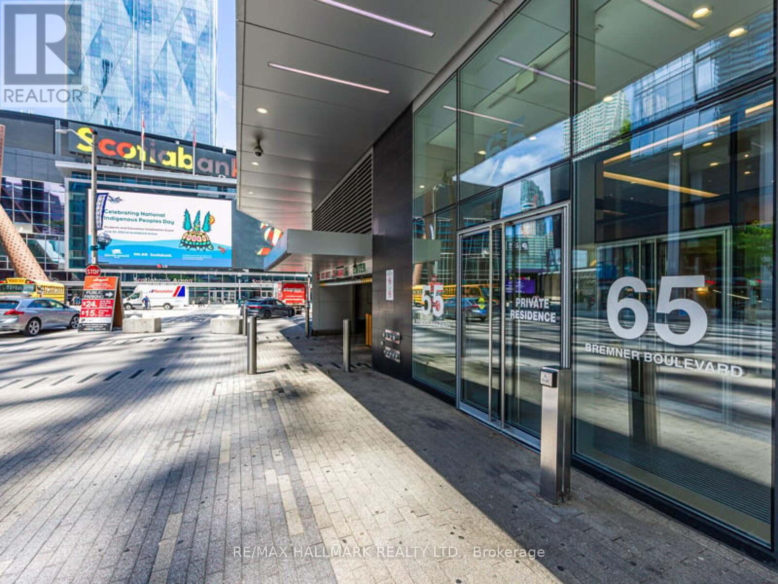 Photo 14 of 2109 65 Bremner Boulevard, Toronto ON