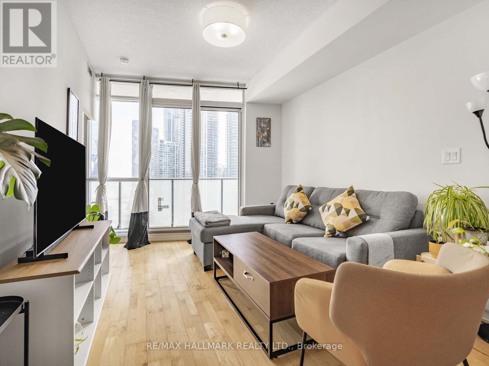 Photo 22 of 2109 65 Bremner Boulevard, Toronto ON