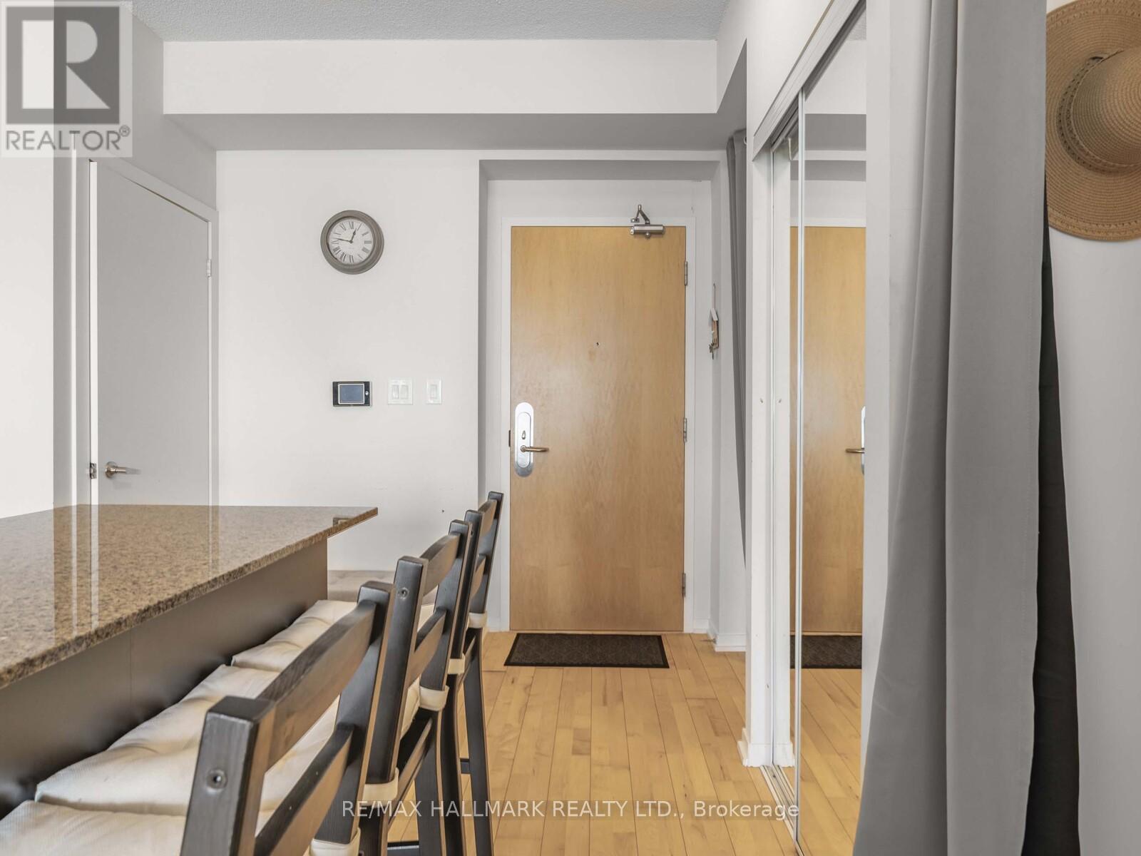 Photo 18 of 2109 65 Bremner Boulevard, Toronto ON