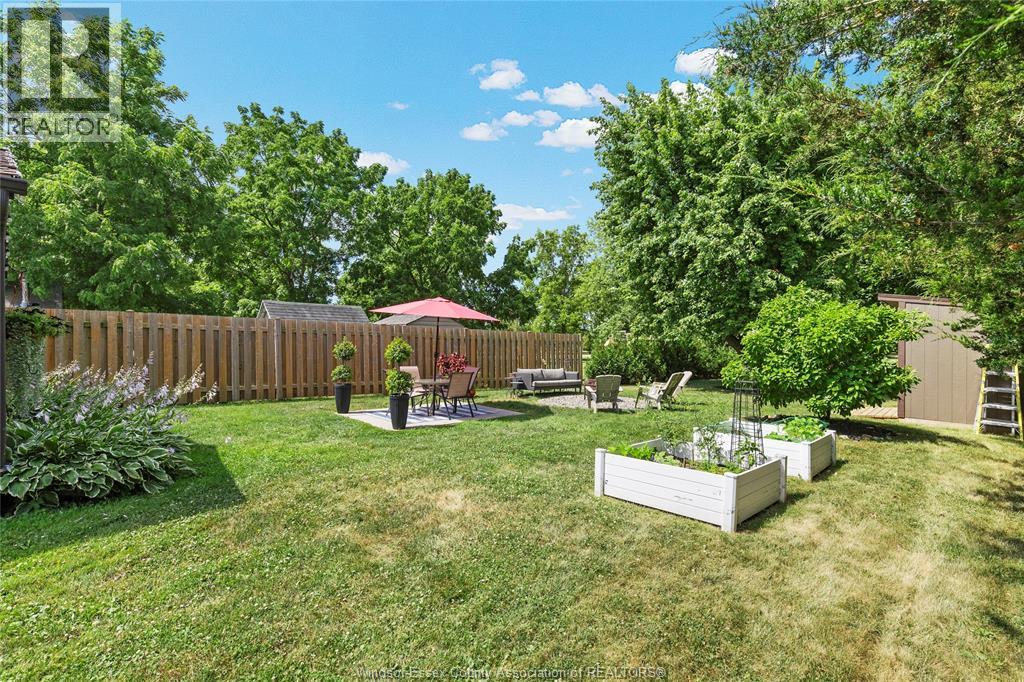 Photo 3 of 1425 Erie Road, Harrow ON