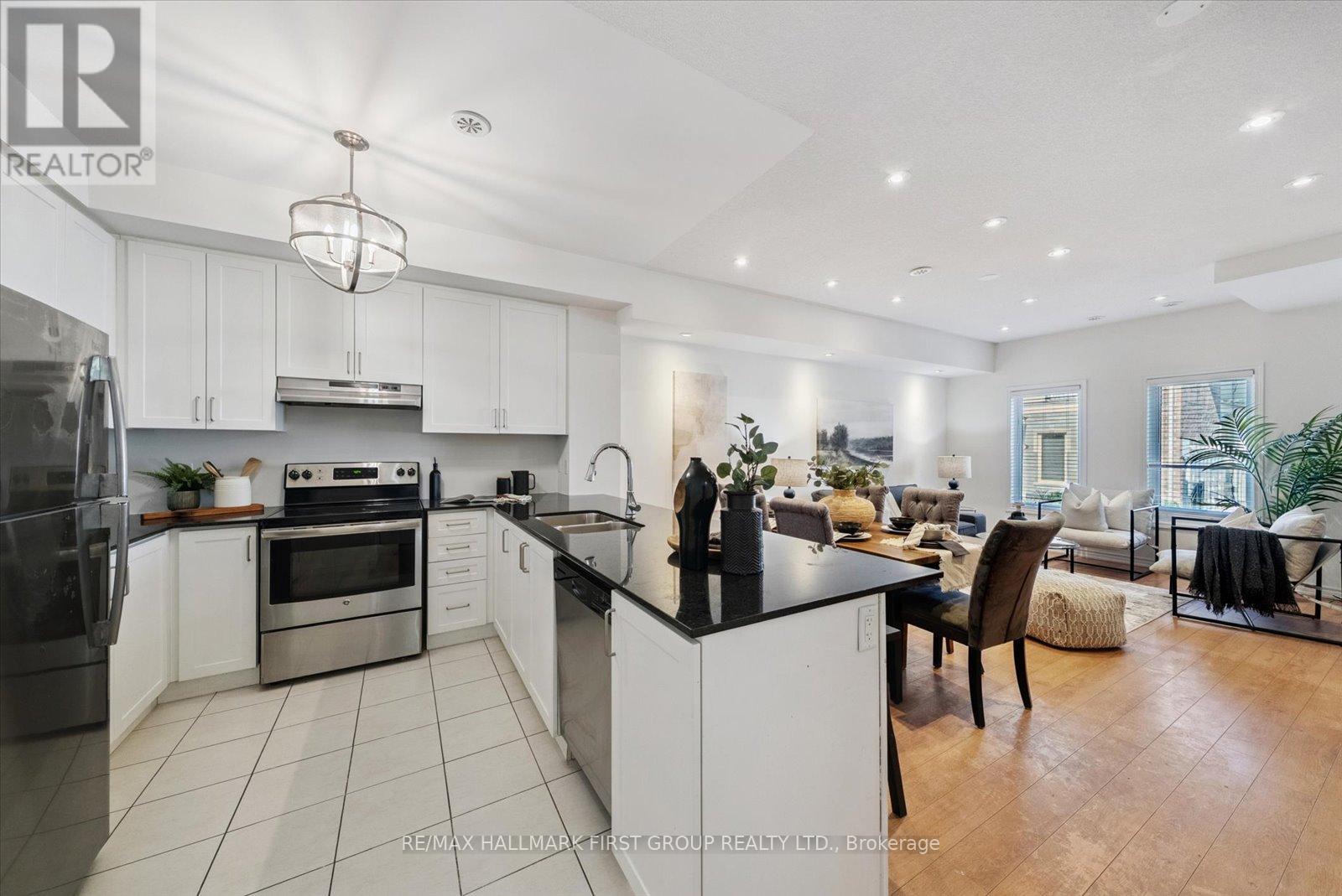 Photo 13 of 5 1060 St Hildas Way, Whitby ON