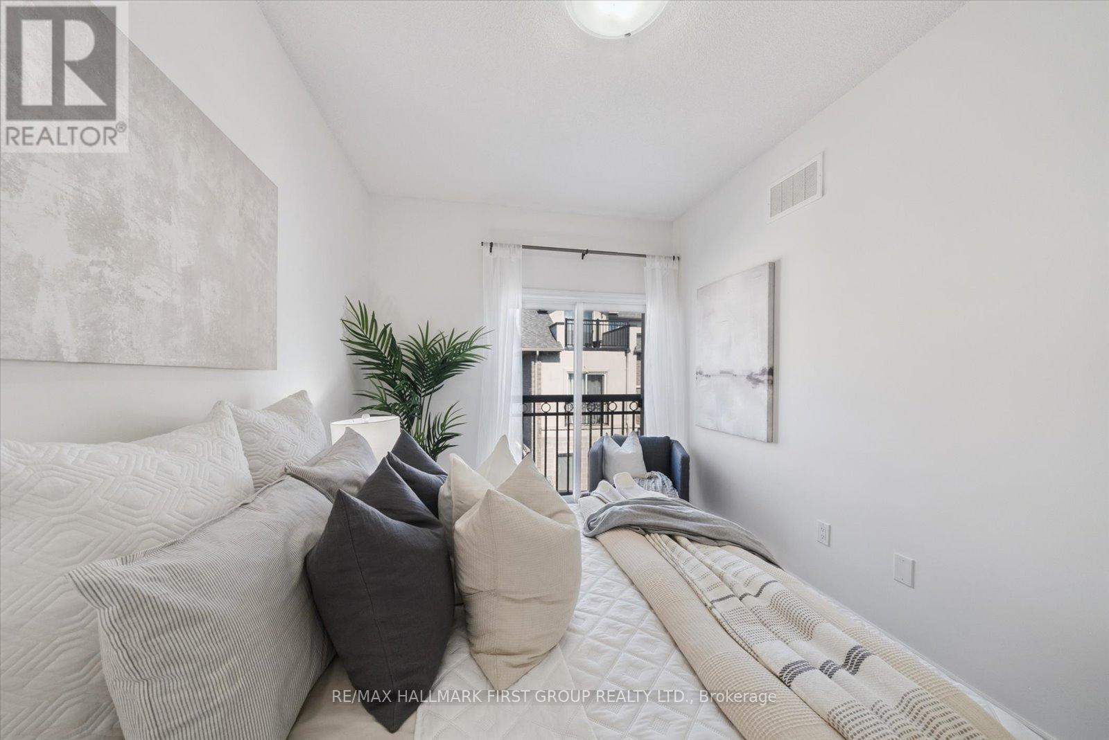 Photo 24 of 5 1060 St Hildas Way, Whitby ON