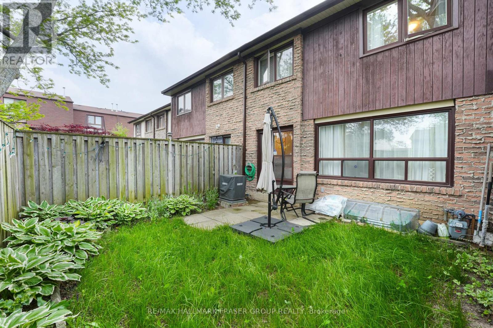 Photo 26 of 24 1975 Memory Lane, Pickering ON
