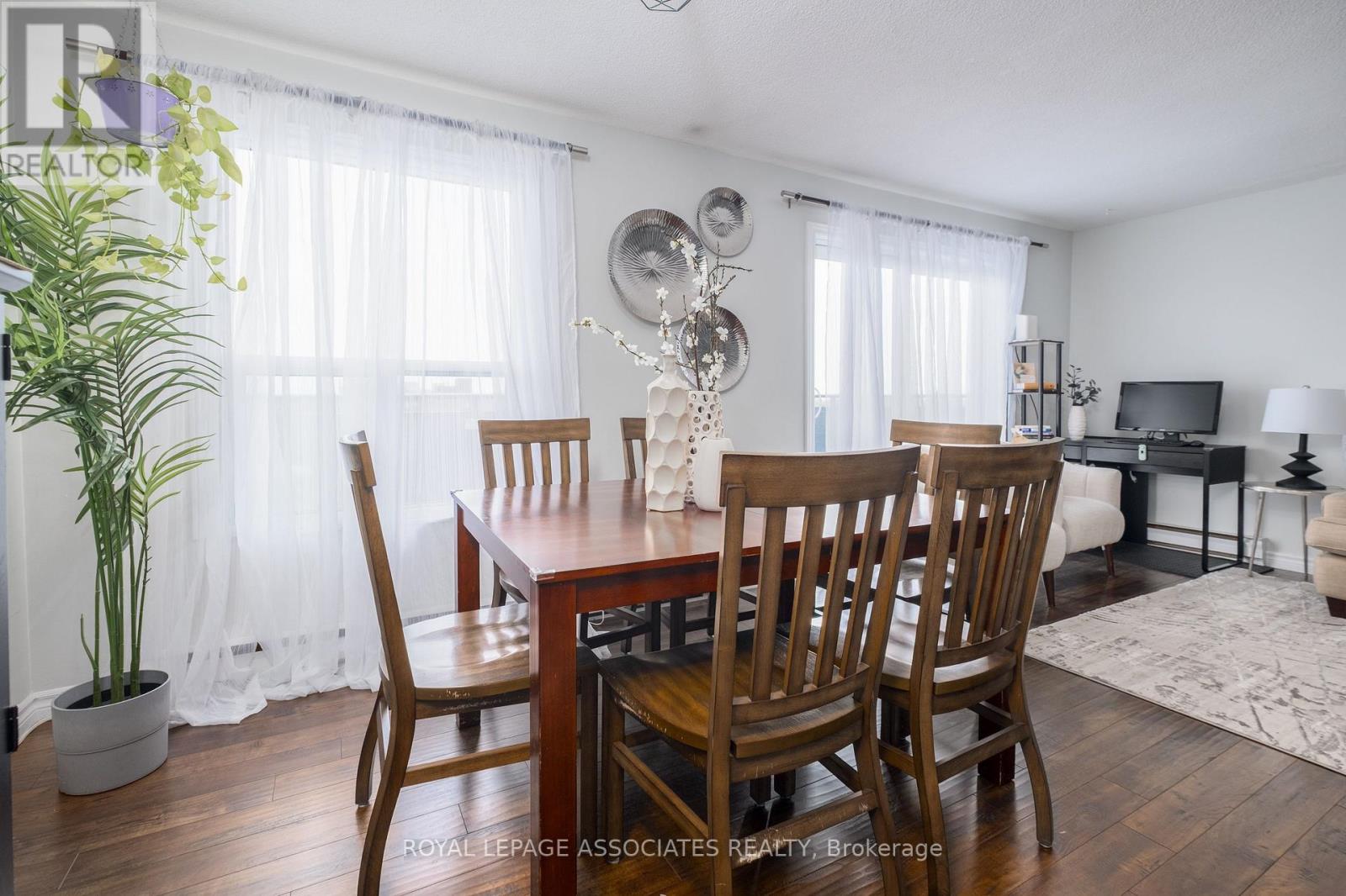 Photo 42 of 705 855 Kennedy Road, Toronto ON