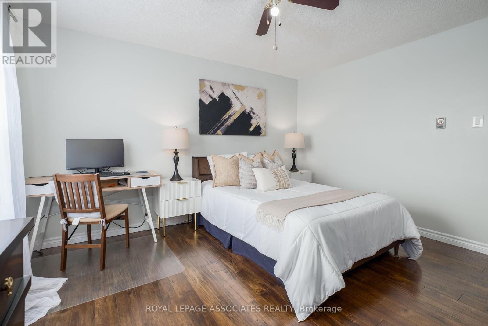 Photo 15 of 705 855 Kennedy Road, Toronto ON