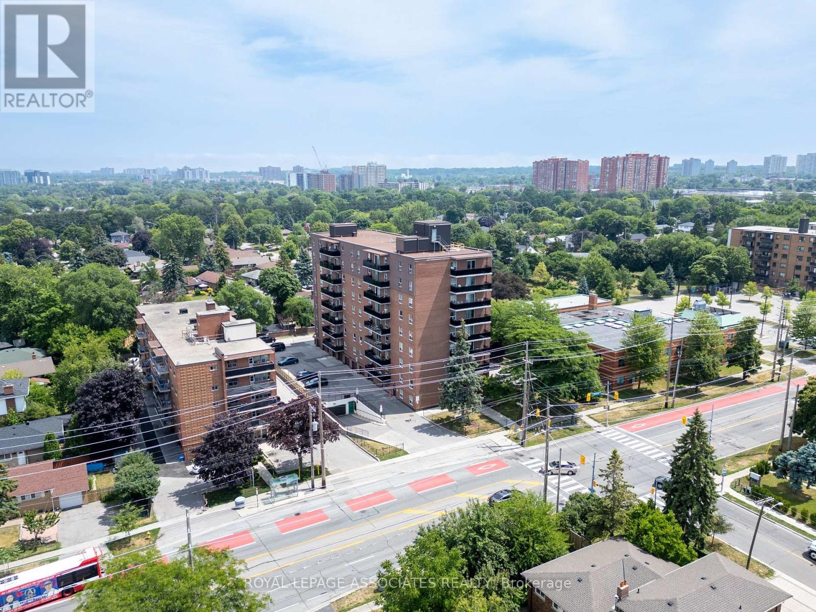 Photo 41 of 705 855 Kennedy Road, Toronto ON