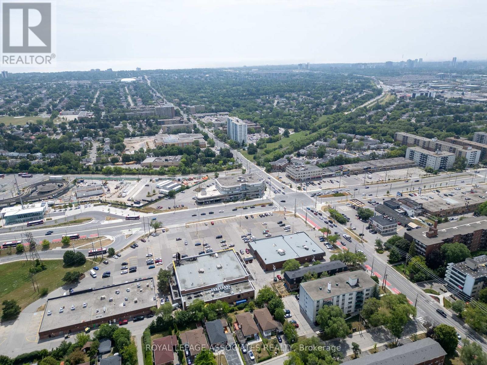Photo 49 of 705 855 Kennedy Road, Toronto ON
