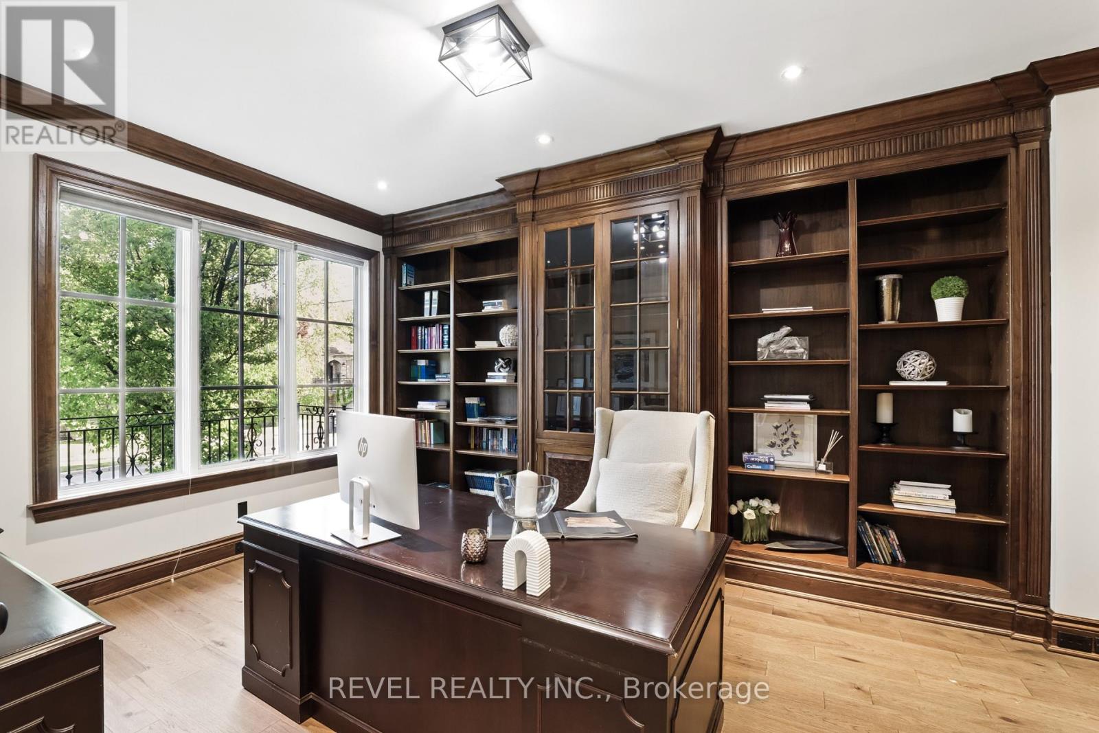 Photo 32 of 208 Carmichael Avenue, Toronto ON