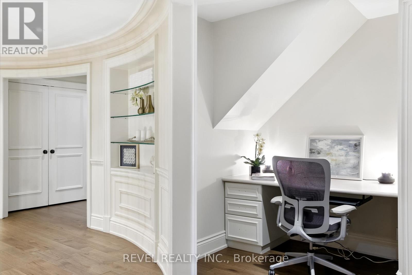 Photo 26 of 208 Carmichael Avenue, Toronto ON