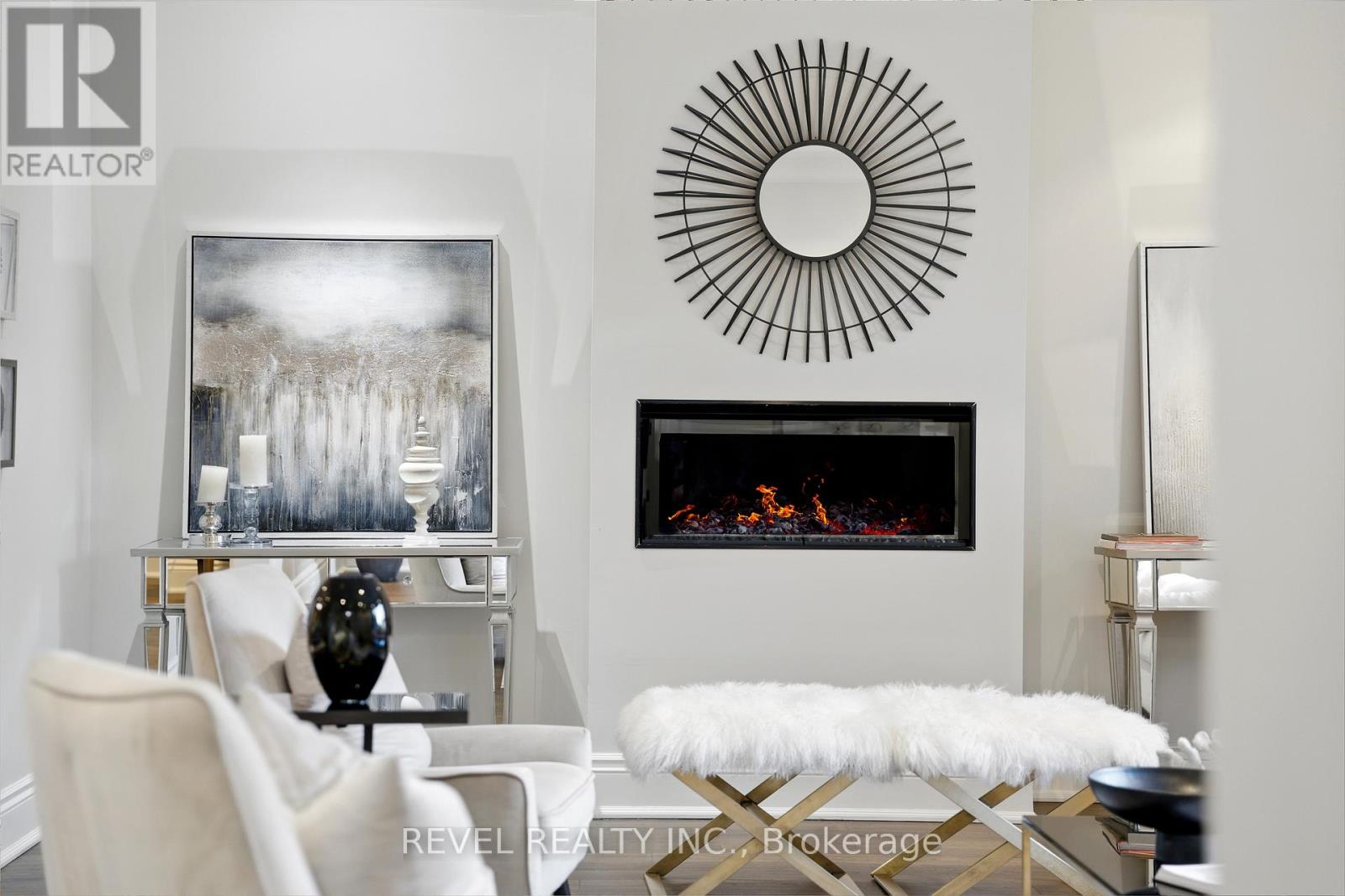 Photo 2 of 208 Carmichael Avenue, Toronto ON