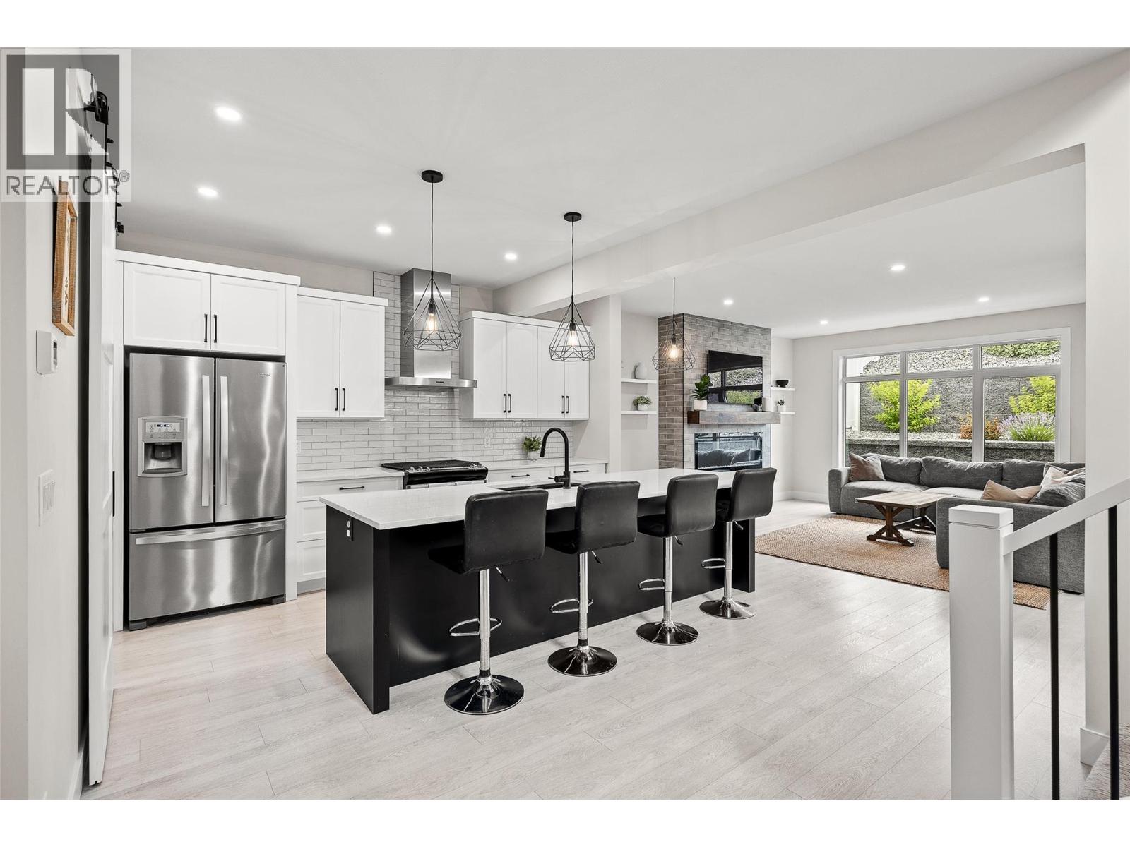  3329 Hawks Crescent, West Kelowna