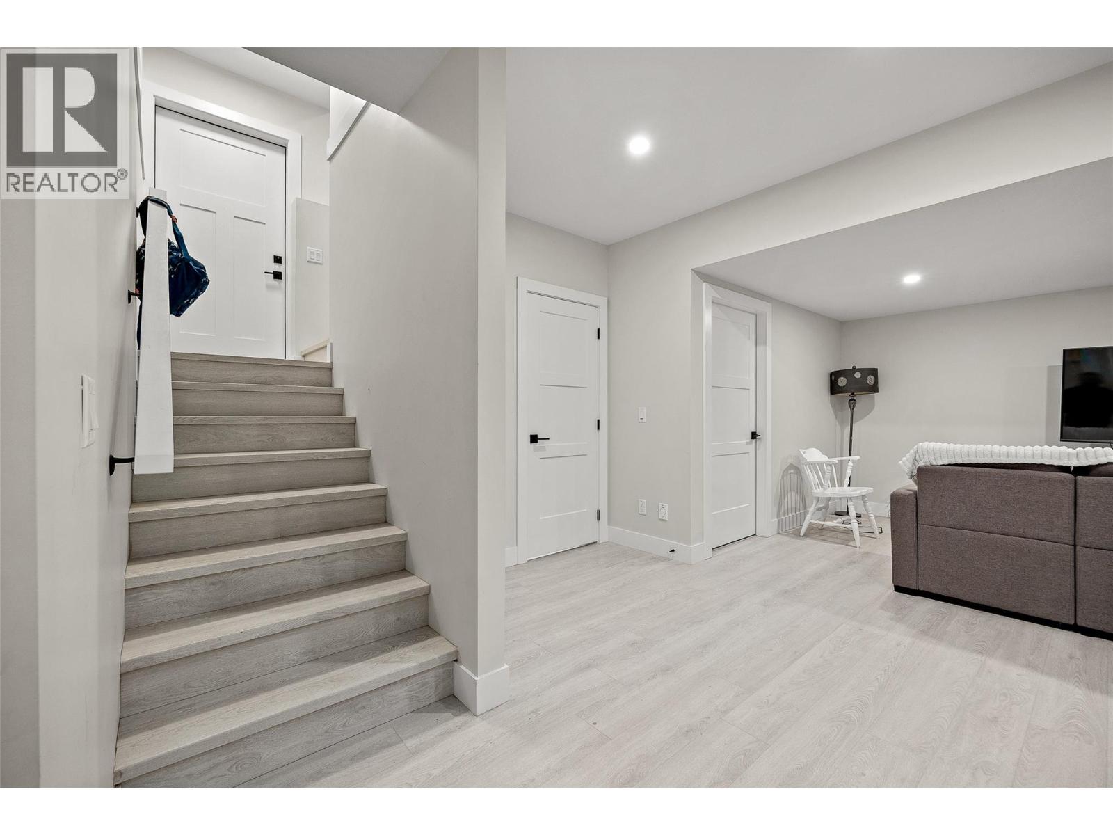  3329 Hawks Crescent, West Kelowna
