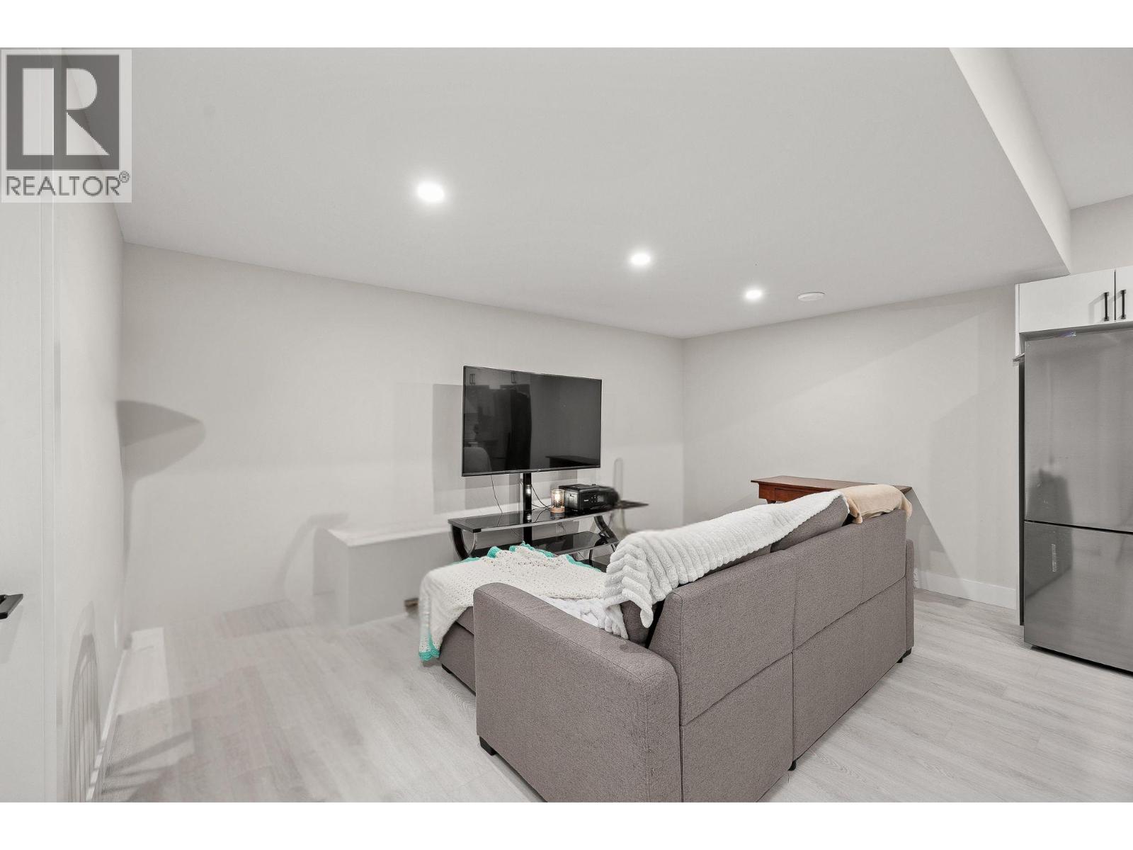  3329 Hawks Crescent, West Kelowna