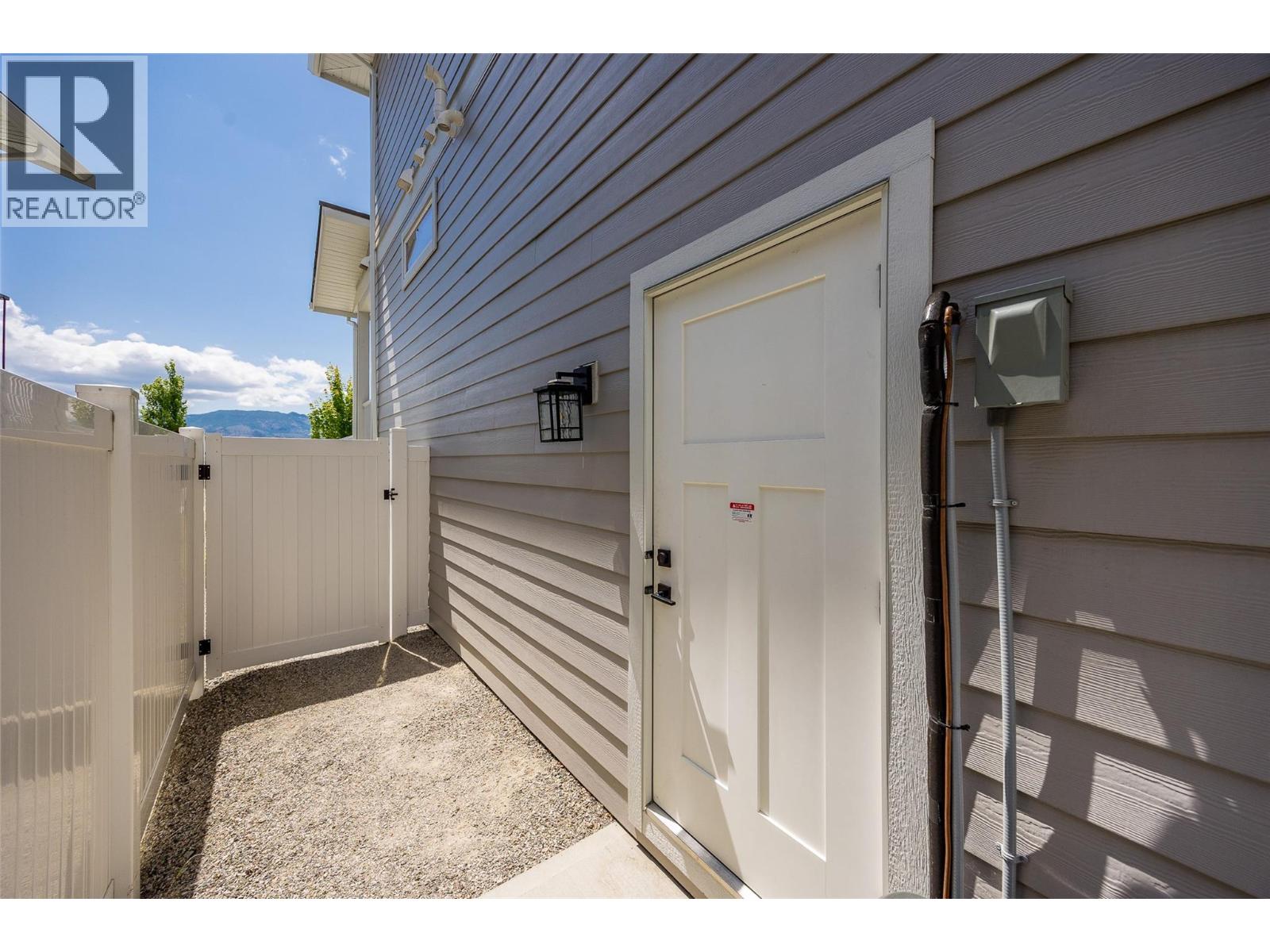 3329 Hawks Crescent, West Kelowna