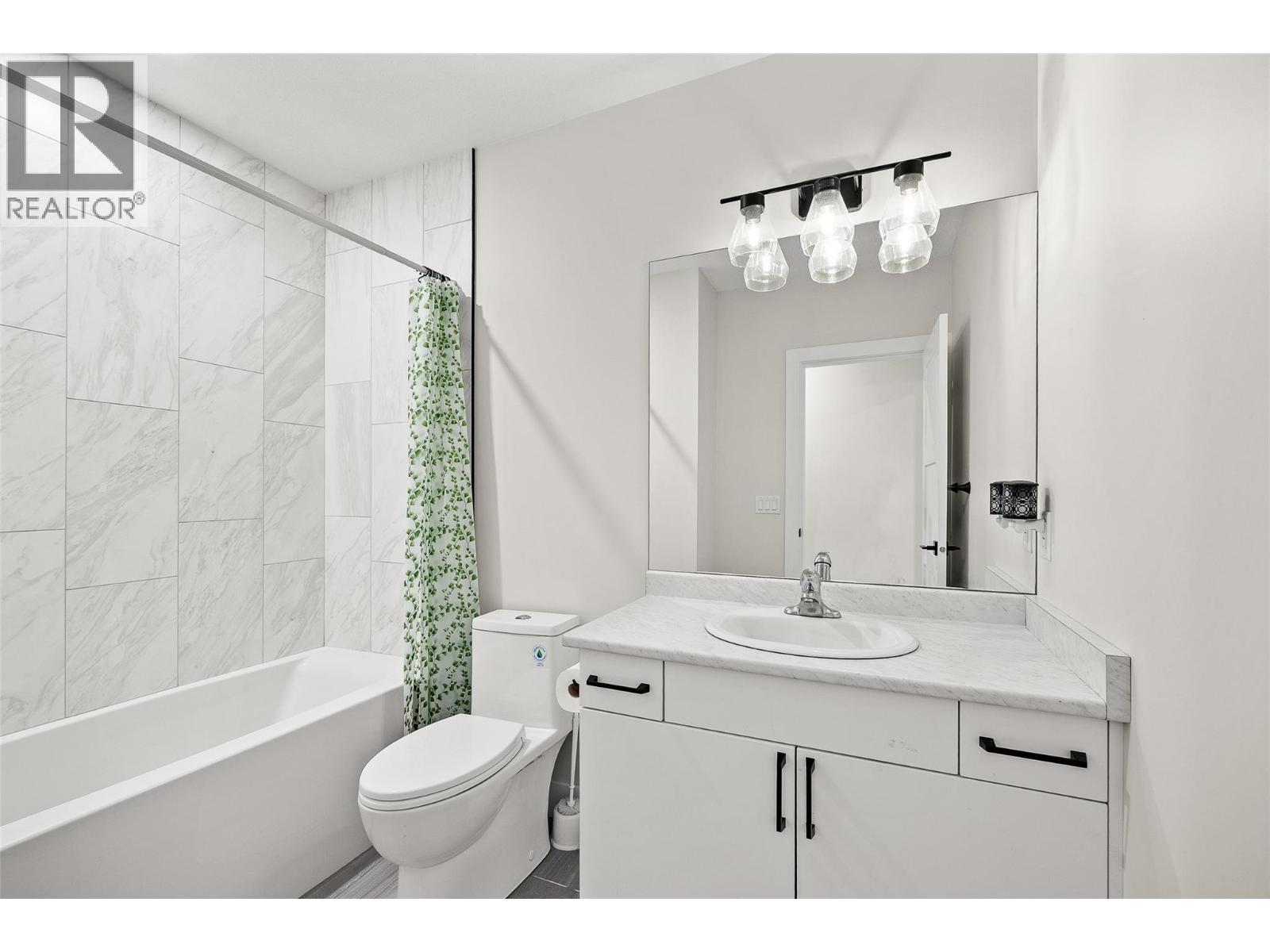  3329 Hawks Crescent, West Kelowna