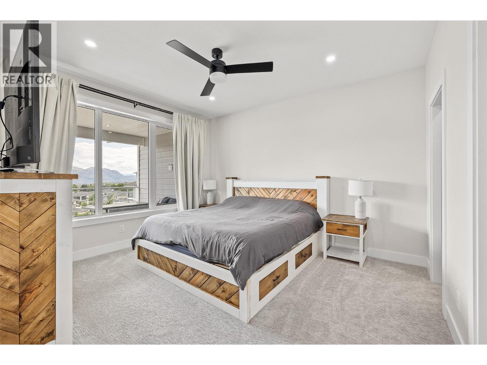  3329 Hawks Crescent, West Kelowna