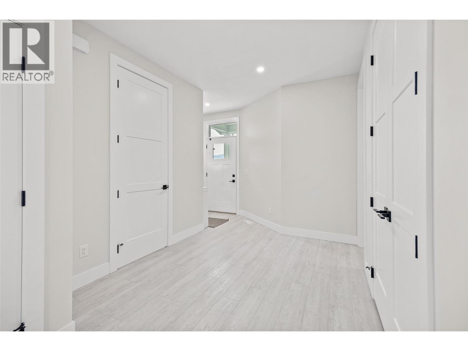  3329 Hawks Crescent, West Kelowna