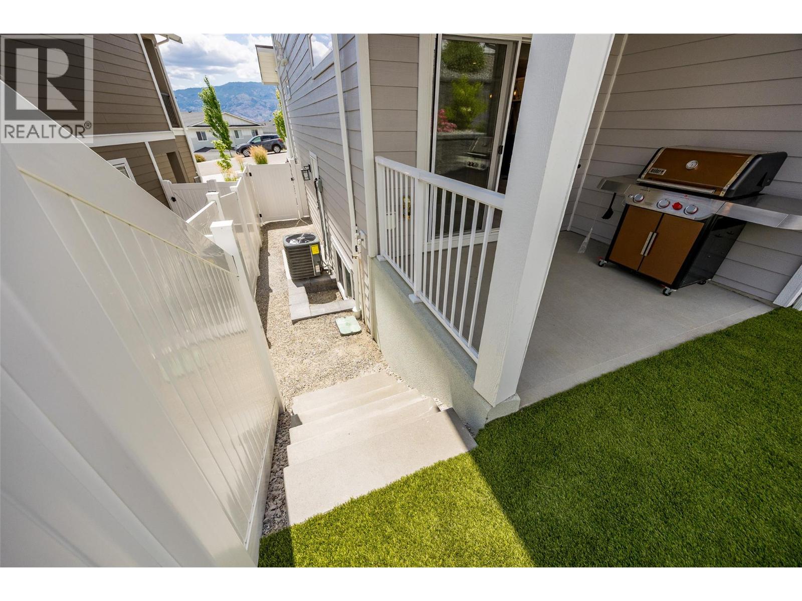  3329 Hawks Crescent, West Kelowna