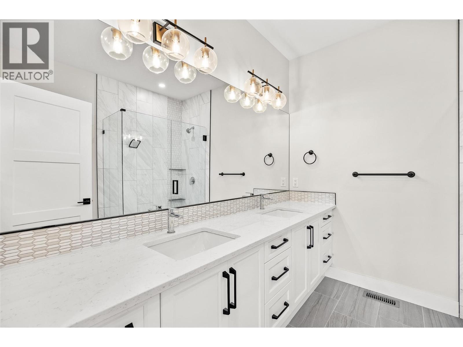  3329 Hawks Crescent, West Kelowna
