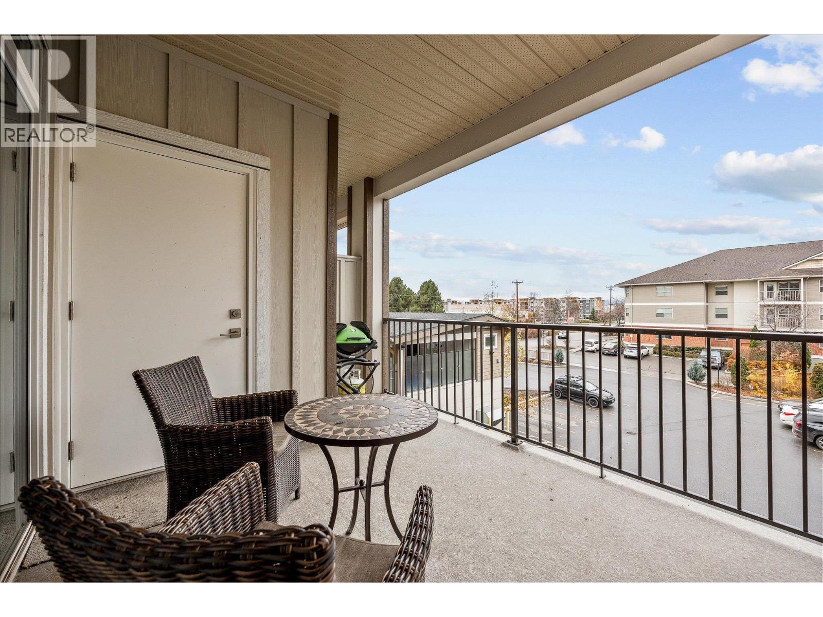 216 3090 Burtch Road, Kelowna