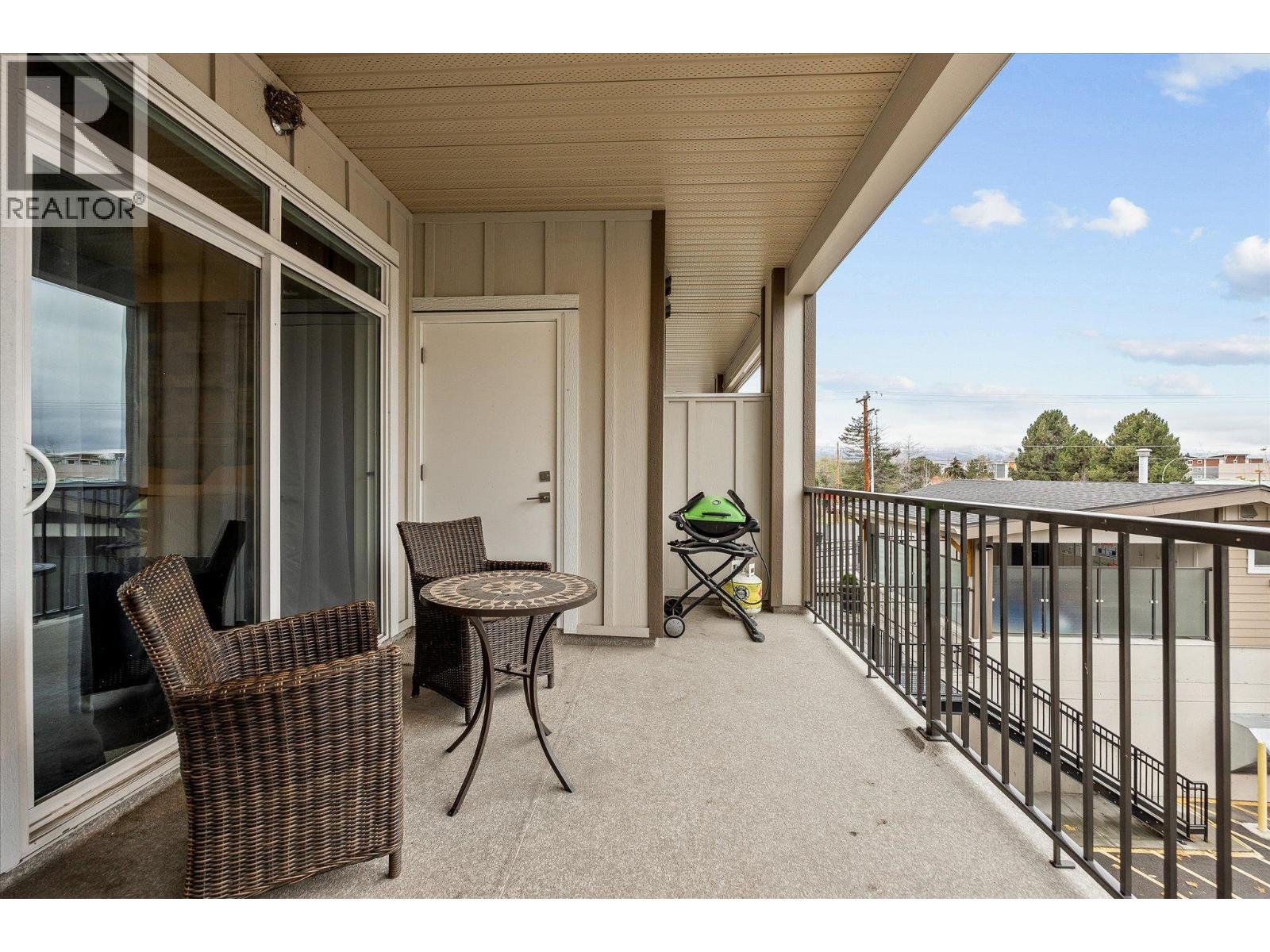 216 3090 Burtch Road, Kelowna