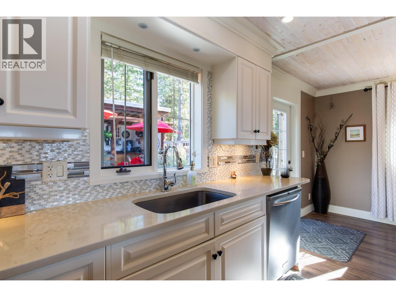 205 Peregrine Court, Osoyoos